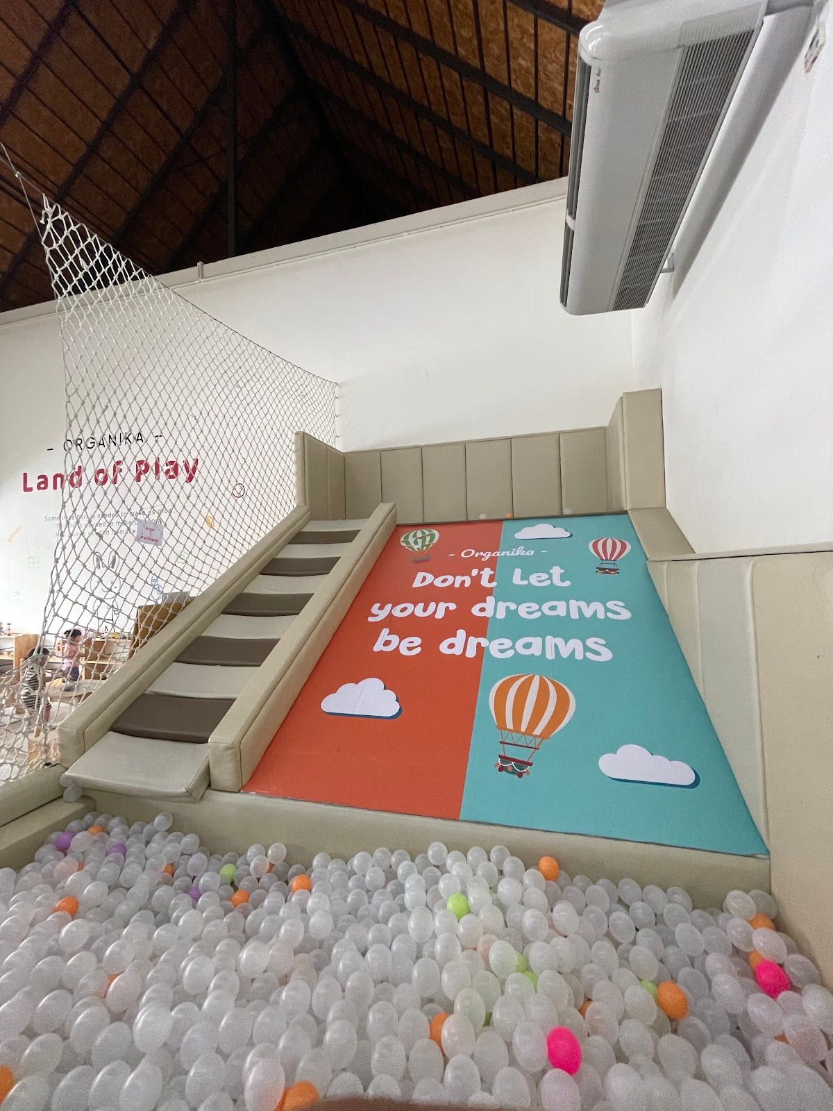 Organika Cafe And Play - Image 8