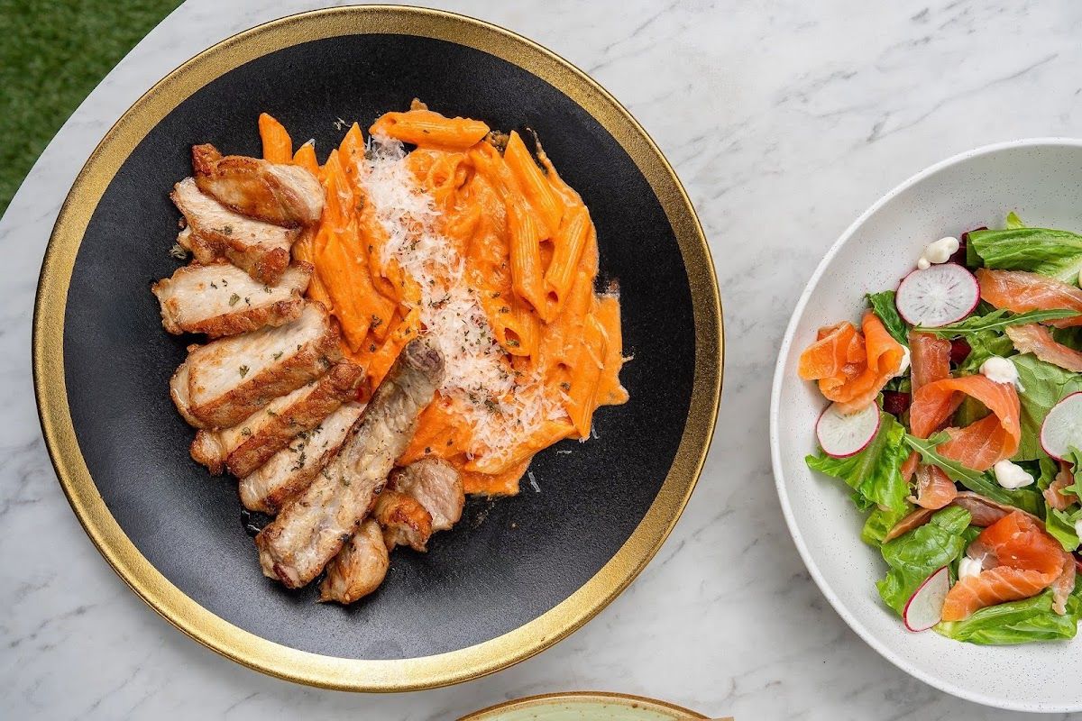 Bloom Café & Garden Lounge - Image 10