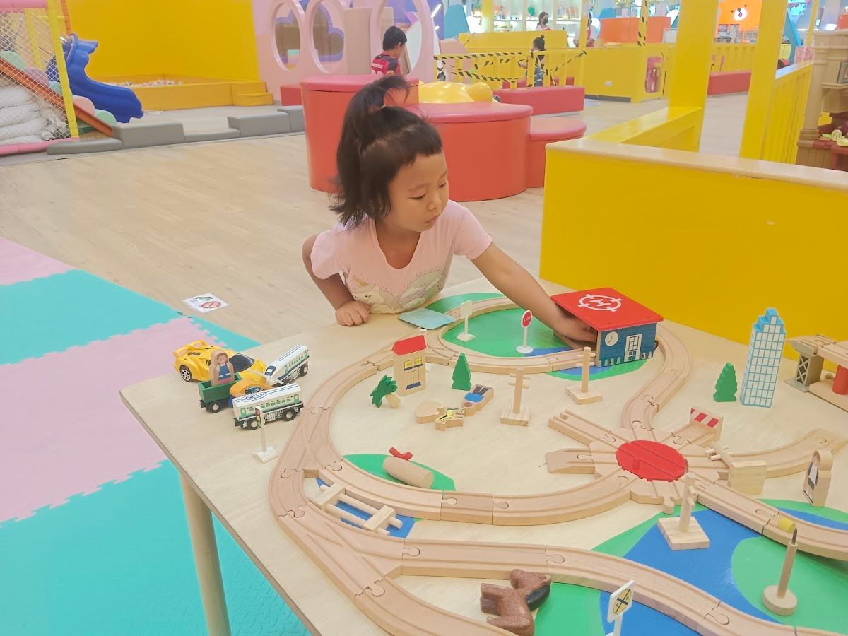 Sunday Playland - Image 6