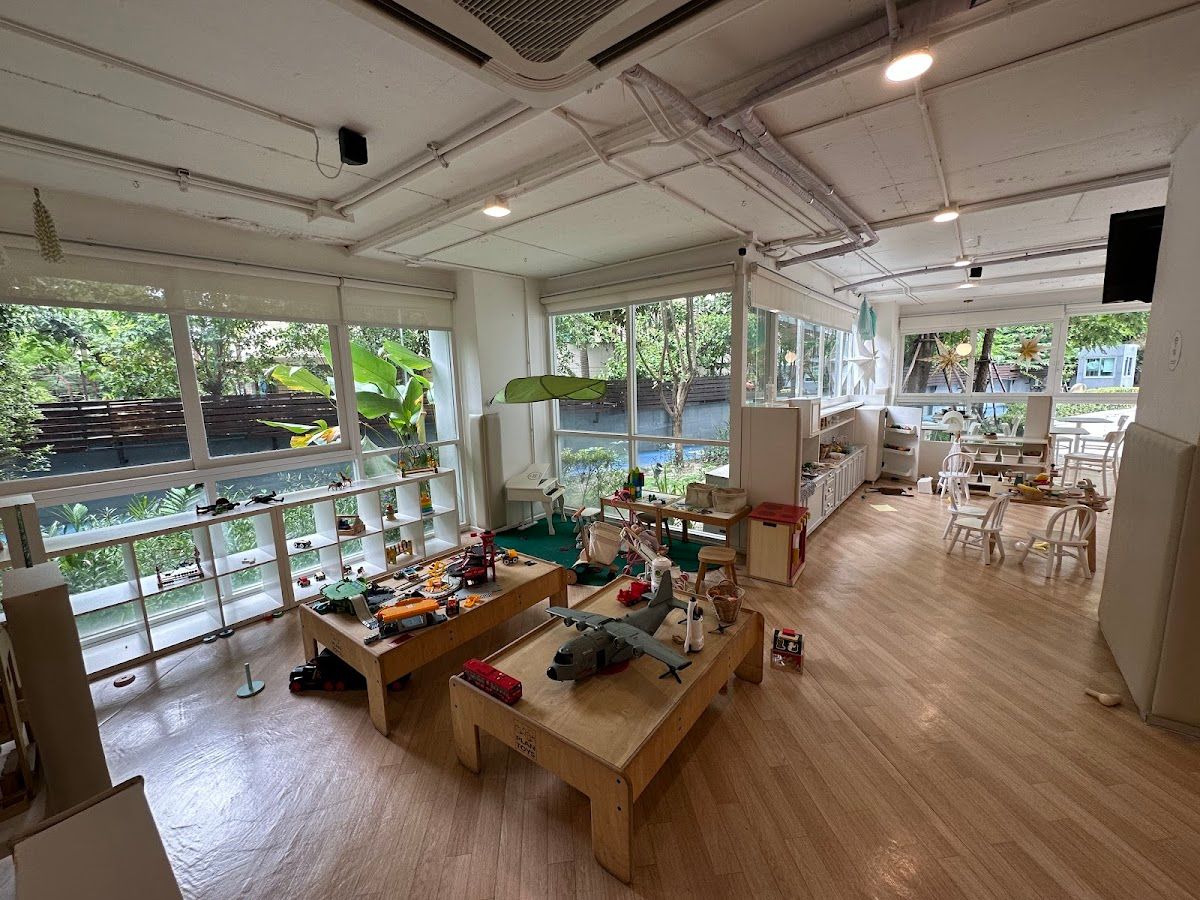 Mari go round Premium Kids Cafe - Image 2