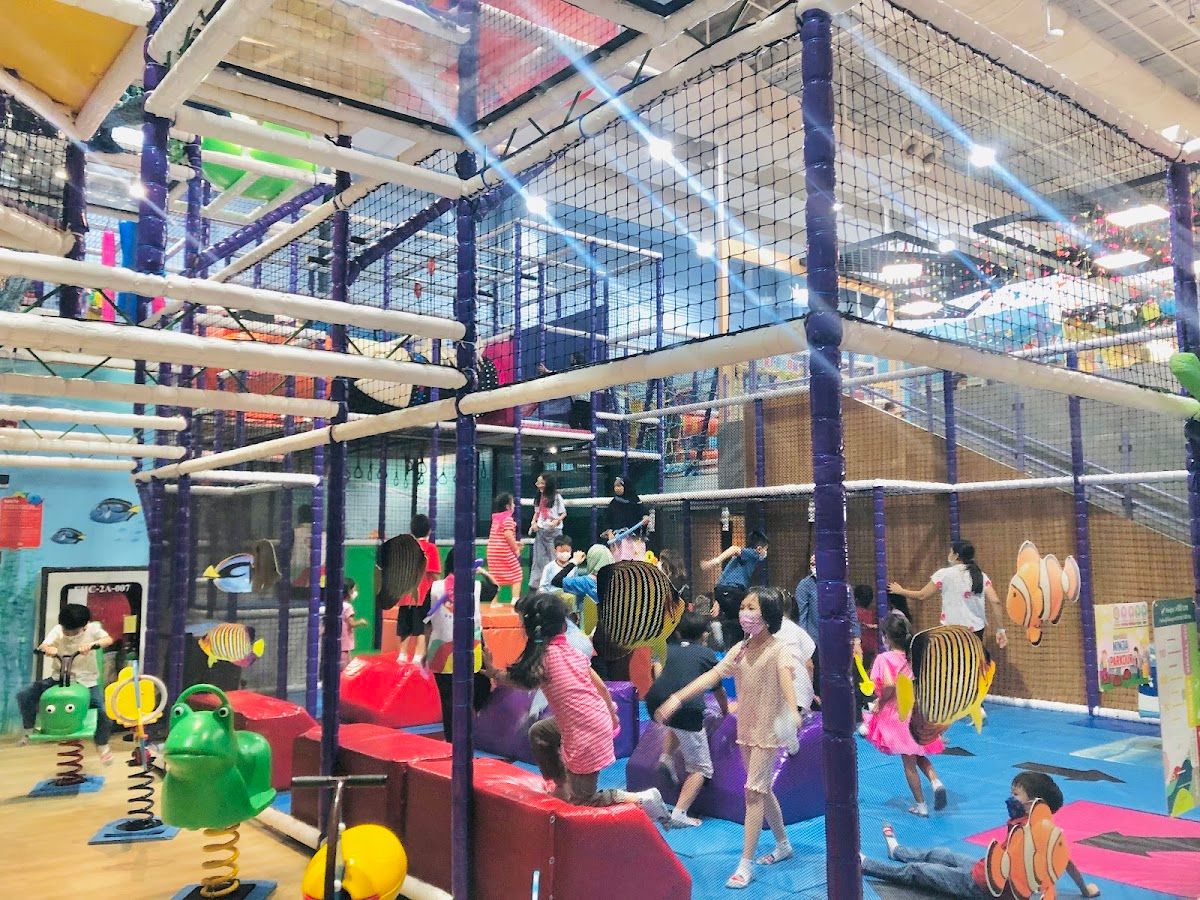 HarborLand Fashion Island - Image 10