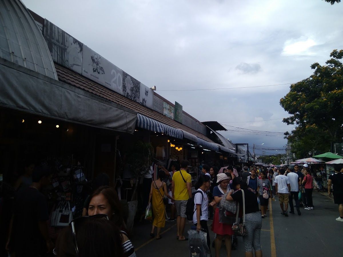 Chatuchak Park - Image 10