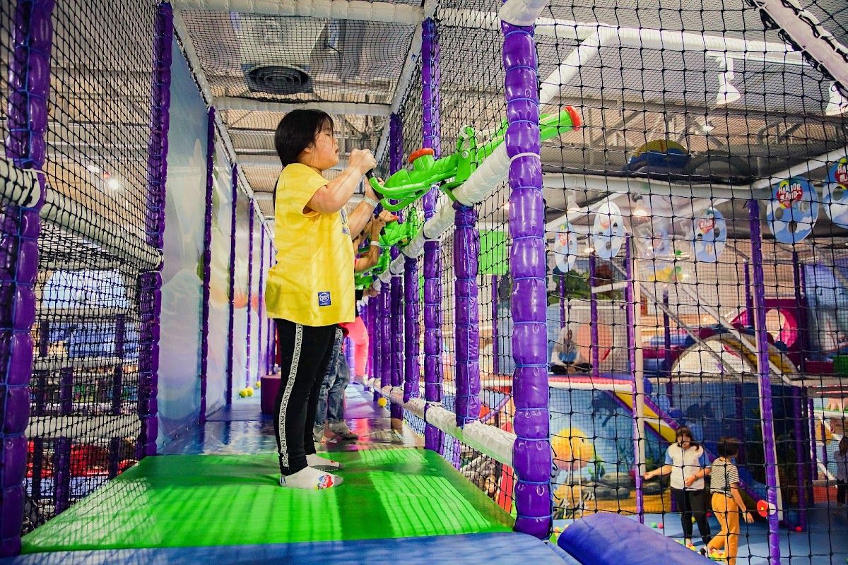 HarborLand Fashion Island - Image 6