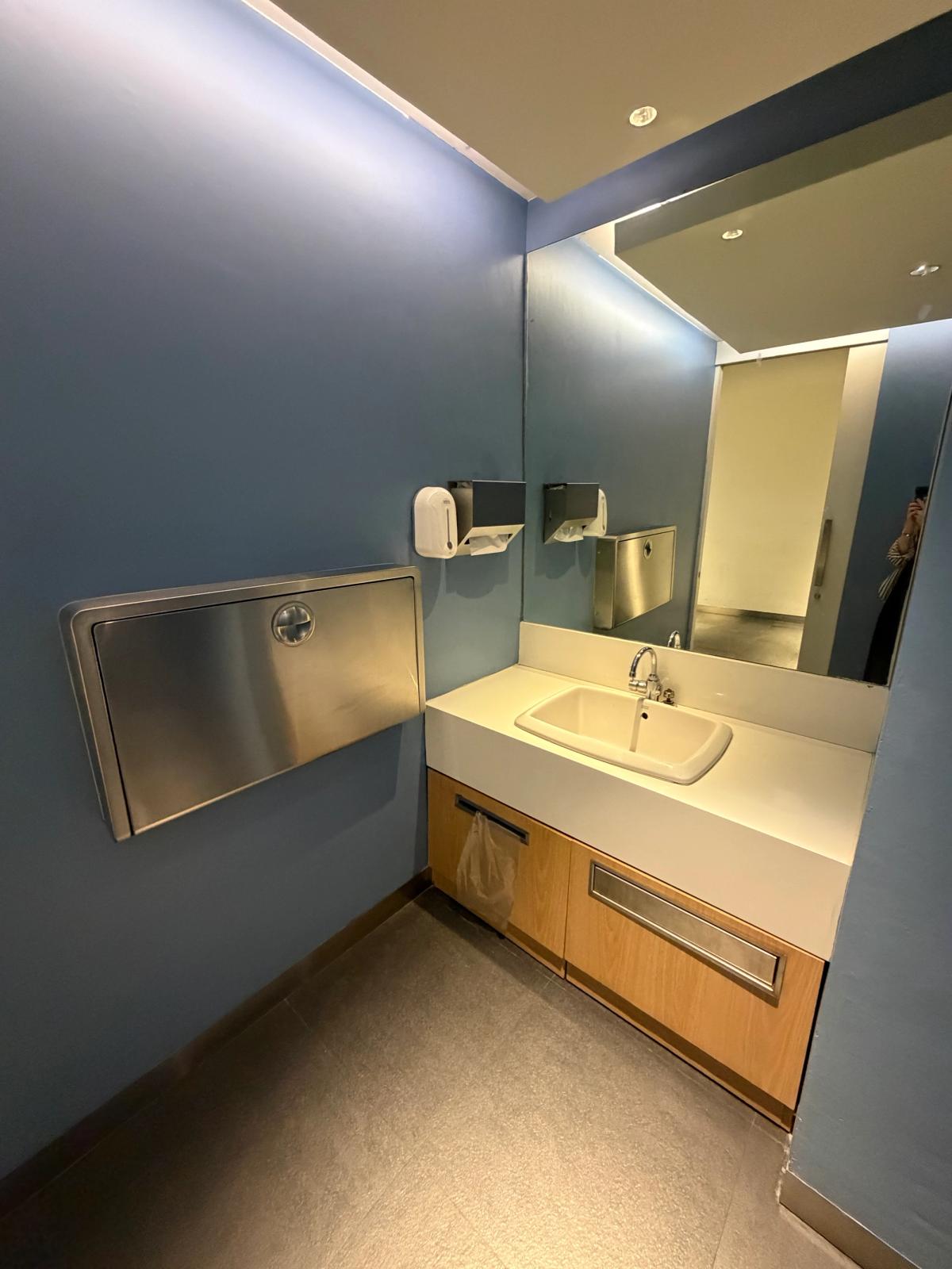 Nursing Room At Central Embassy photo 2