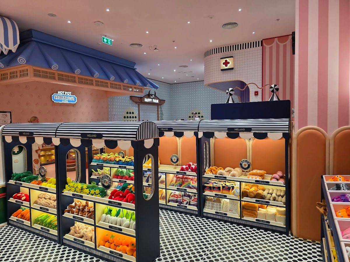 MELAND Siam Paragon Bangkok - Image 4