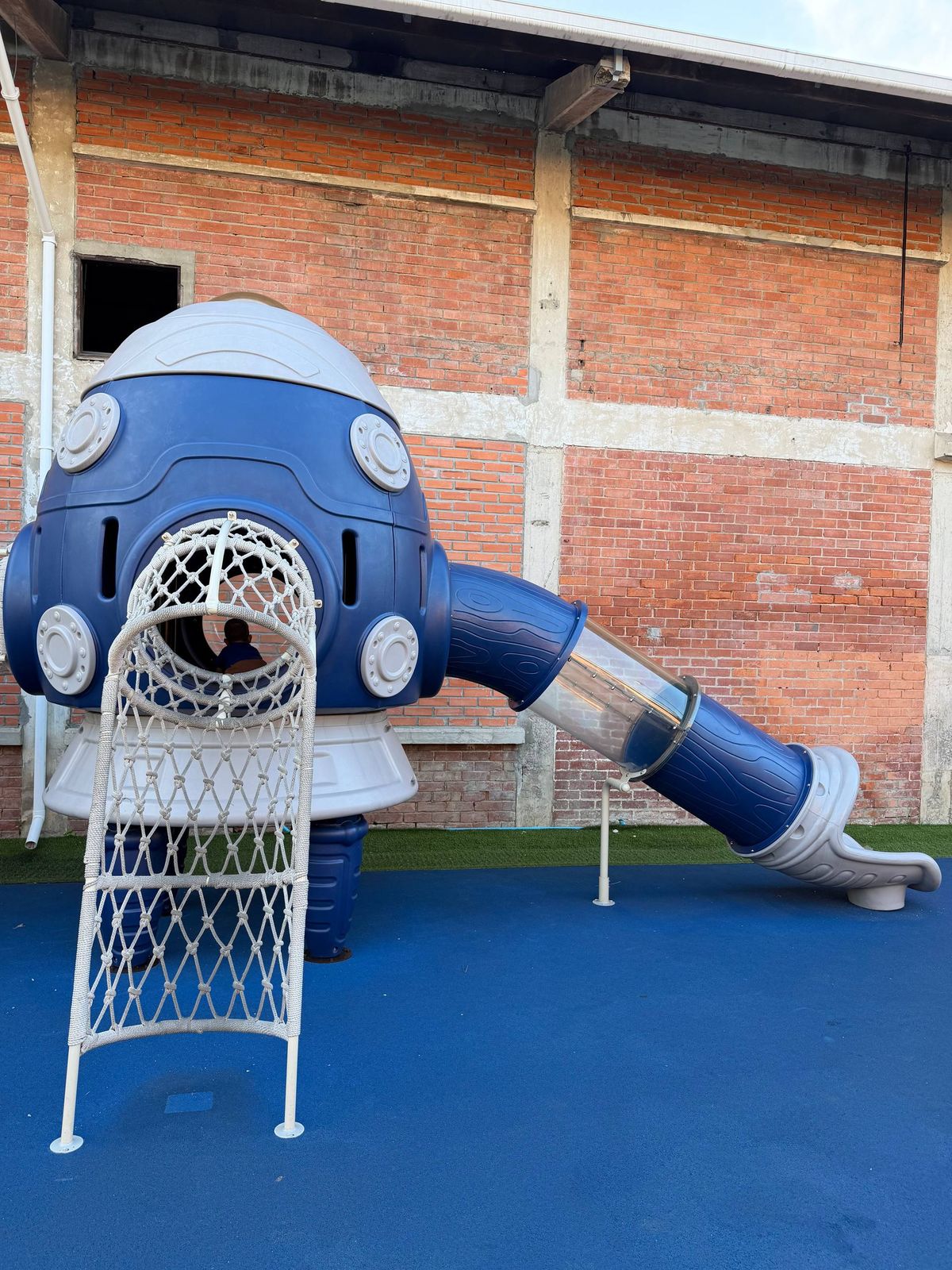 Benchakitti Forest Park Playground - Image 10