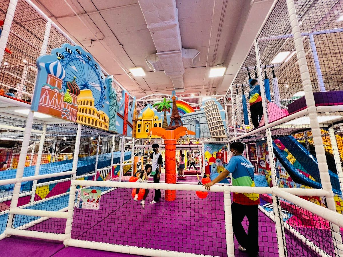 HarborLand The EmQuartier - Image 7