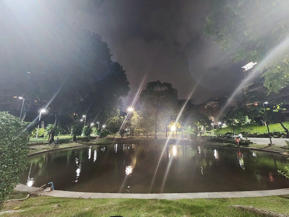 Santiphap Park Playground - Image 7