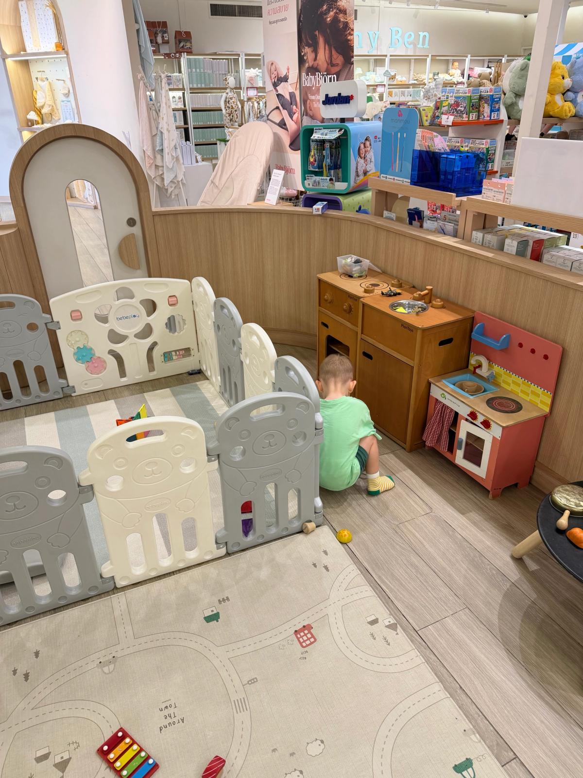 Hoshi Cafe - Image 10