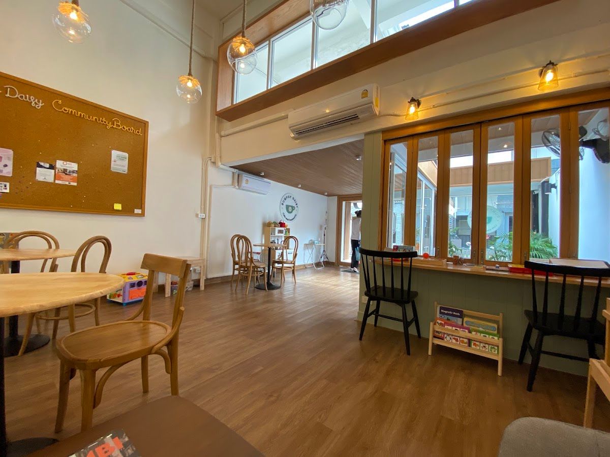 Bumpsy Daisy Cafe and Community - Image 1