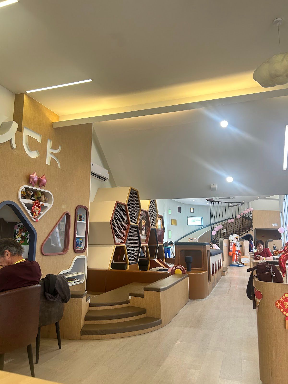 Der Duck Family Cafe and Learning Playground - Image 5