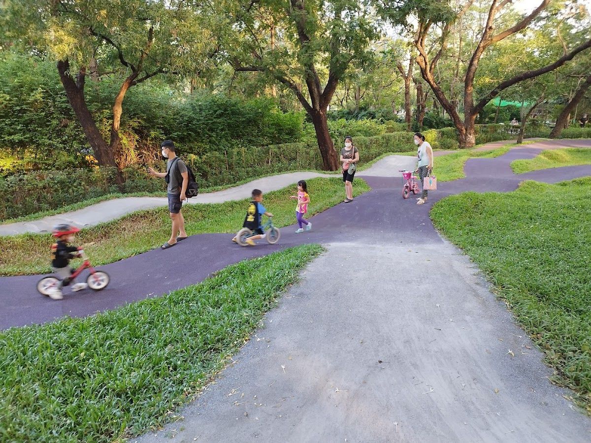 Bike park - Image 10