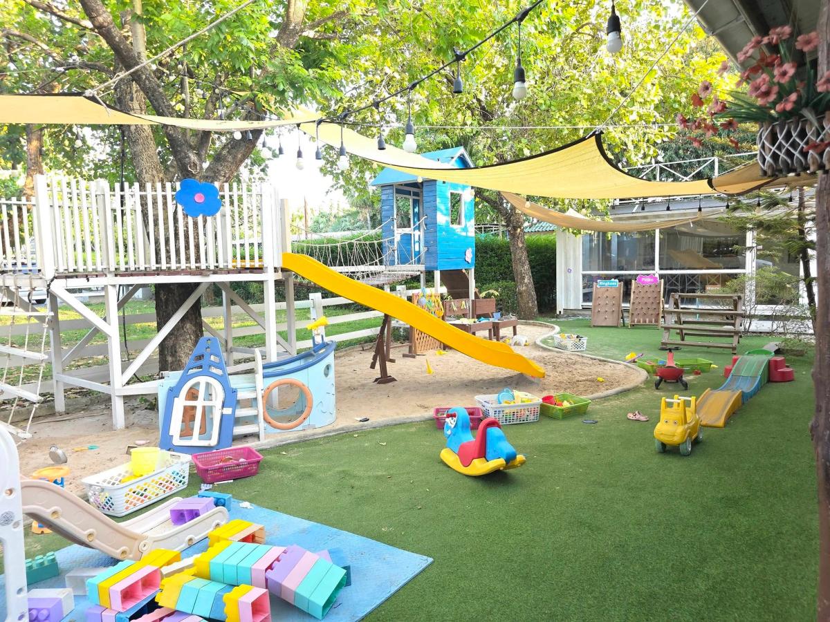 Little Barn Kids Cafe - Image 2