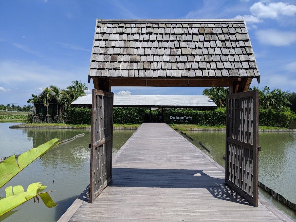 Dubua Cafe - Image 8