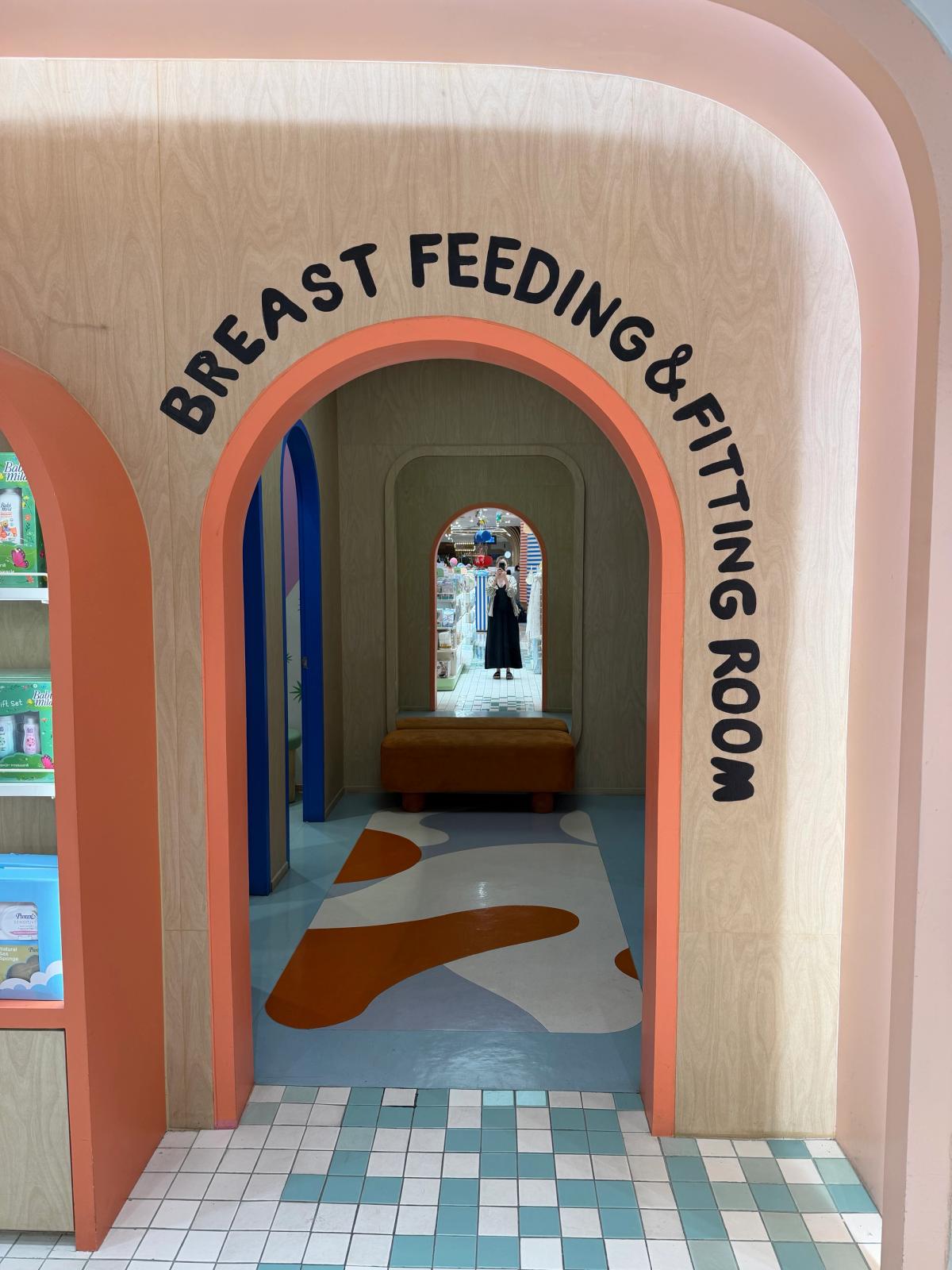 Nursing Room At Central Ladprao - Image 1