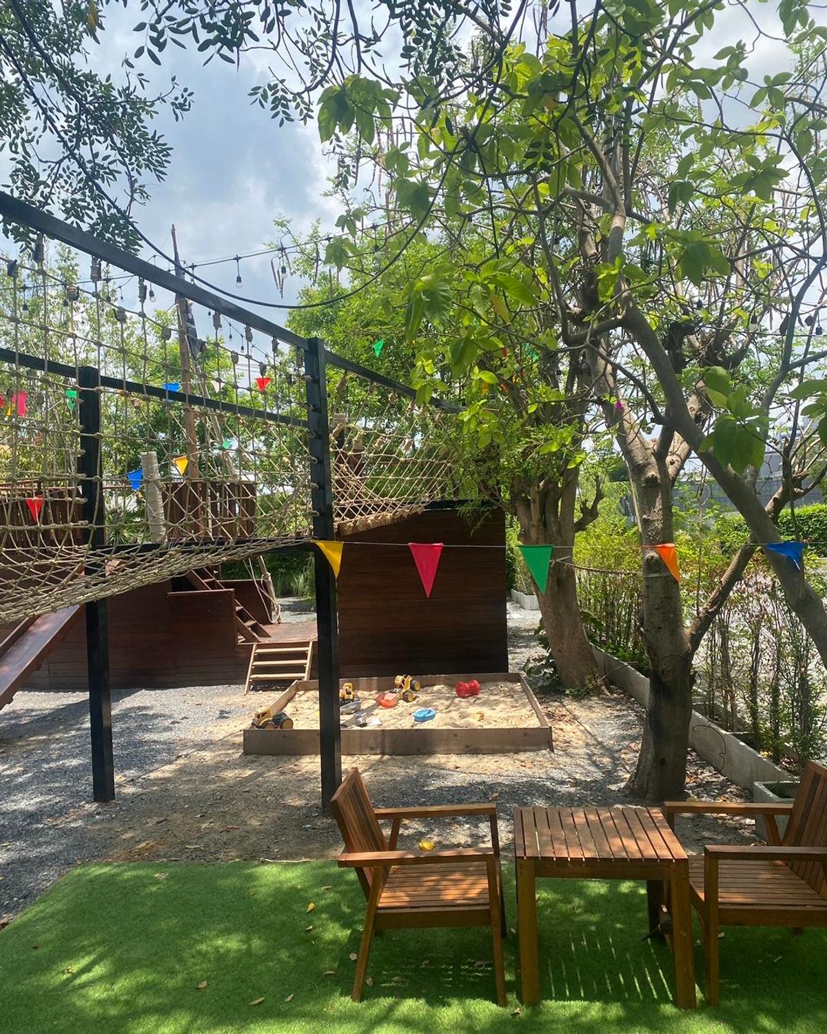 Sunny Park - Image 8