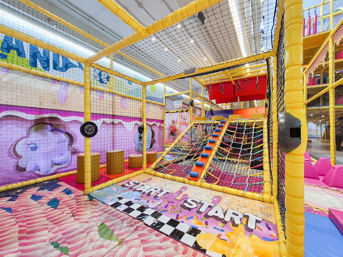  HarborLand Gateway Ekamai - Image 2