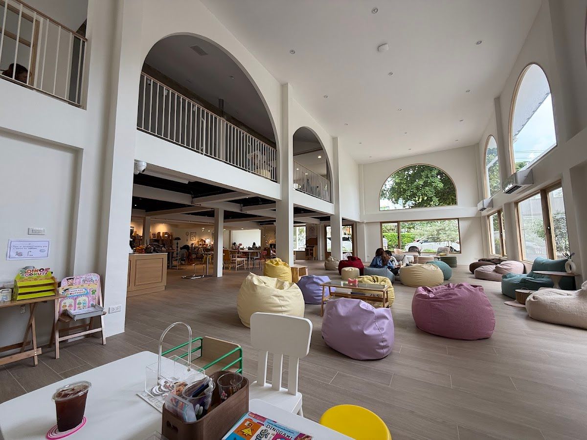 Living Room - Image 1