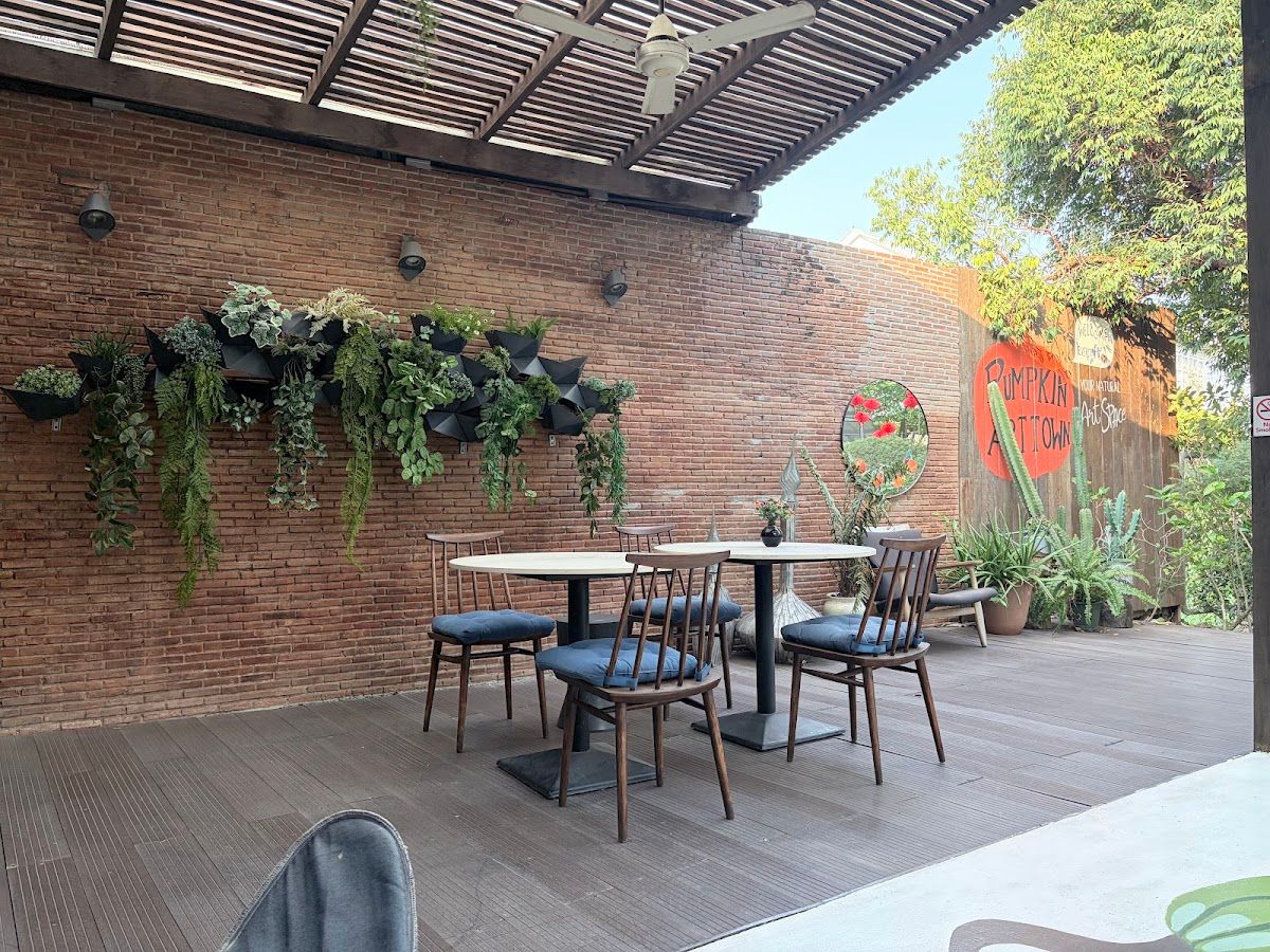 Pumpkin Art Town - Image 2