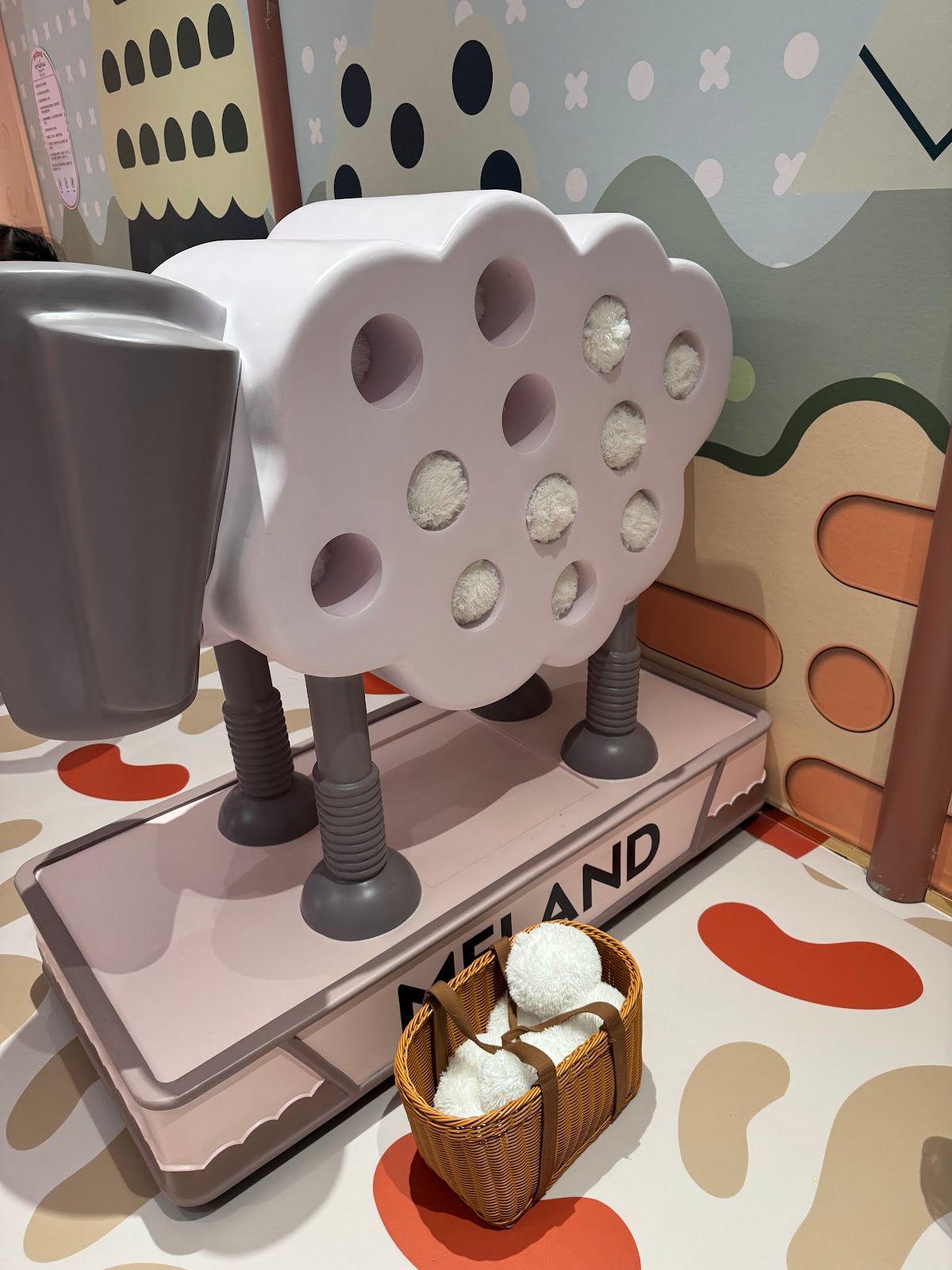 MELAND Siam Paragon Bangkok - Image 8