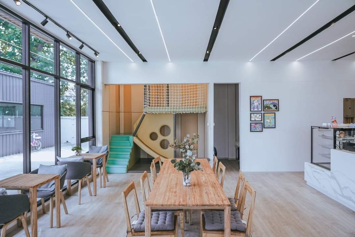Miya Cafe - Image 1
