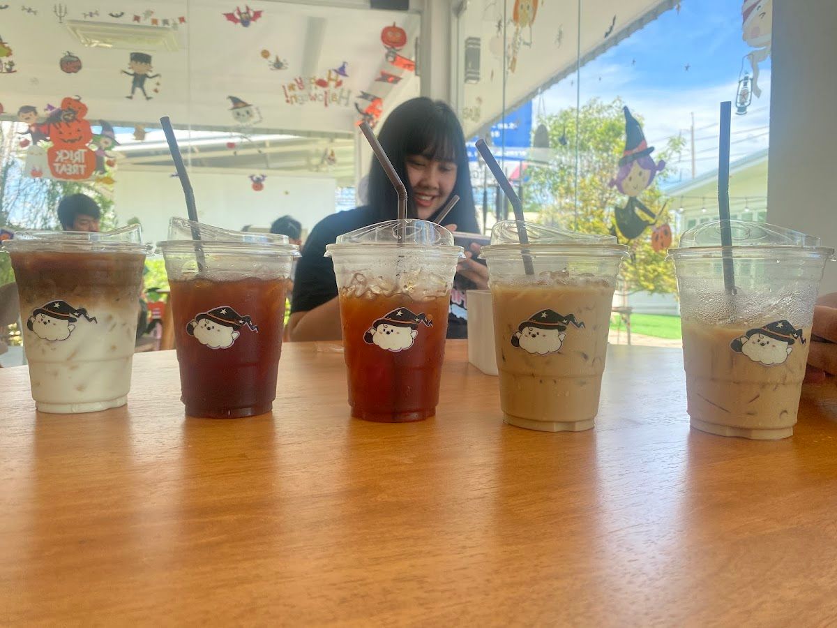 Play Cloud Cafe and Restaurant - Image 10