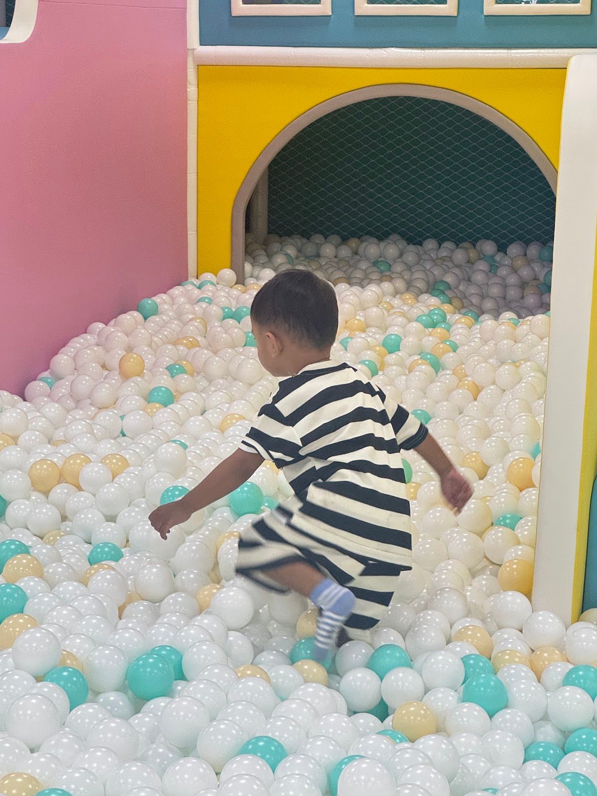 Kid's Box Jumbo by Kidzooona Imperial World Samrong - Image 4