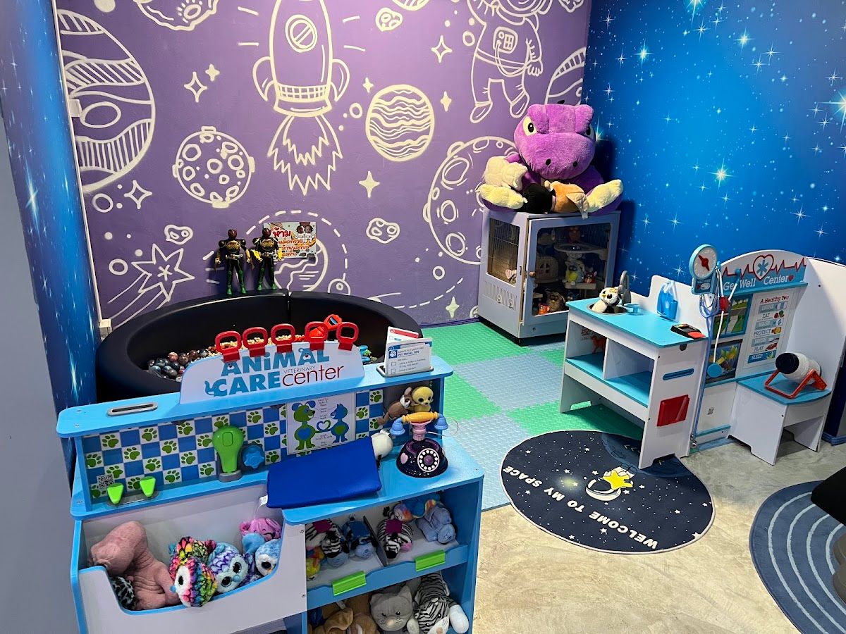 Twin Cosmos Cafe - Image 5