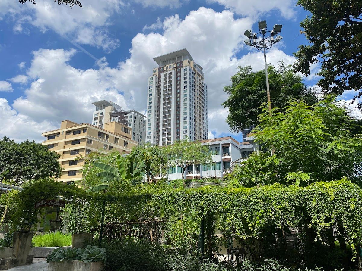 Santiphap Park Playground - Image 2