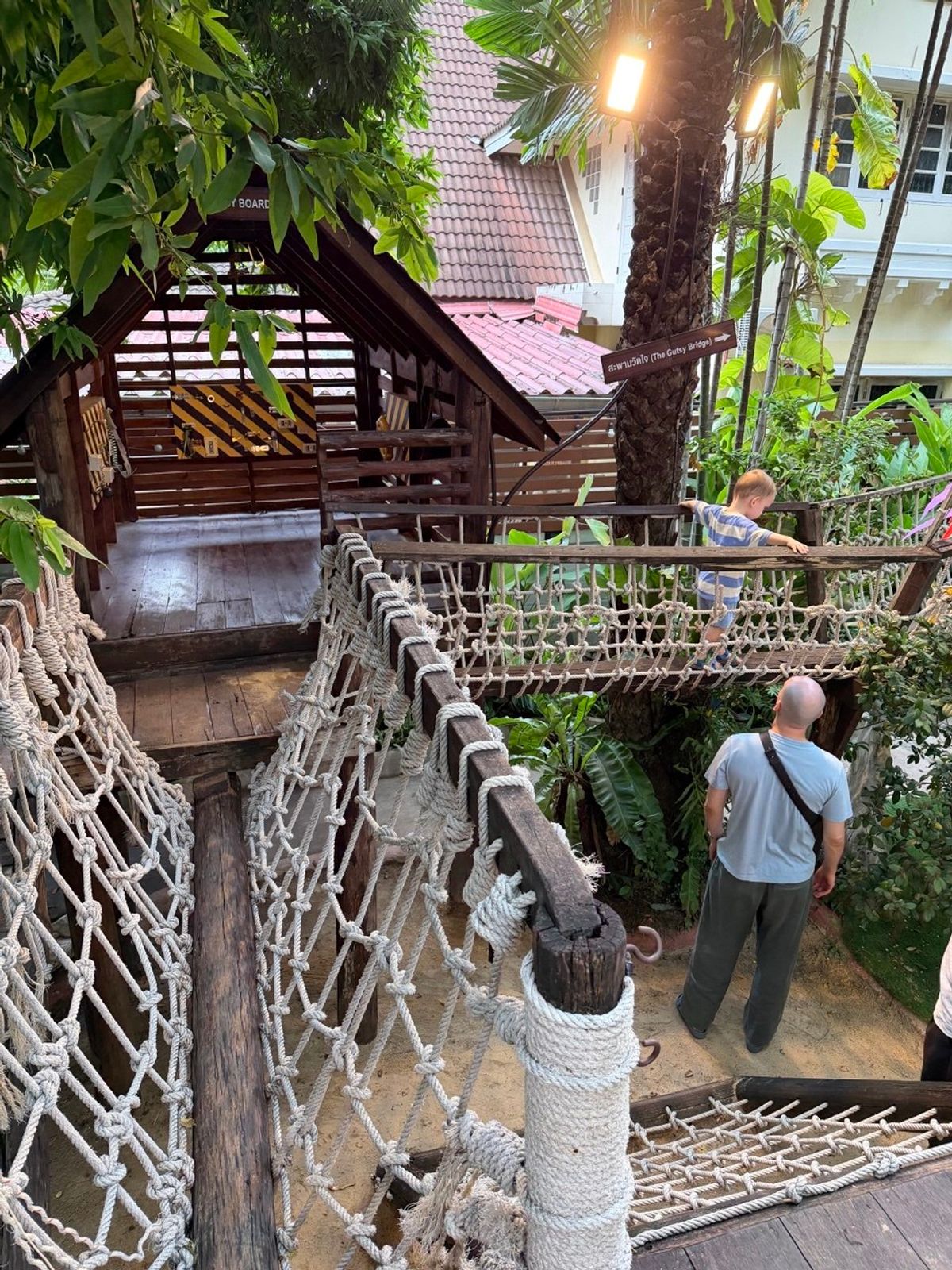 Inn Train - Image 8