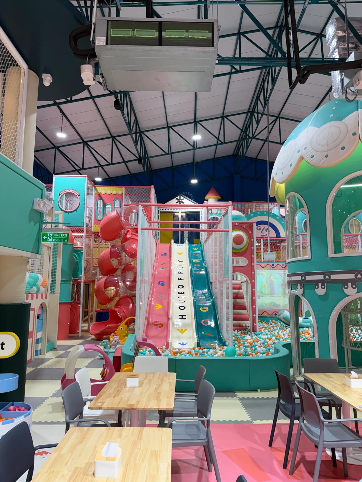 Giggles House of Play and Kids Cafe - Image 11