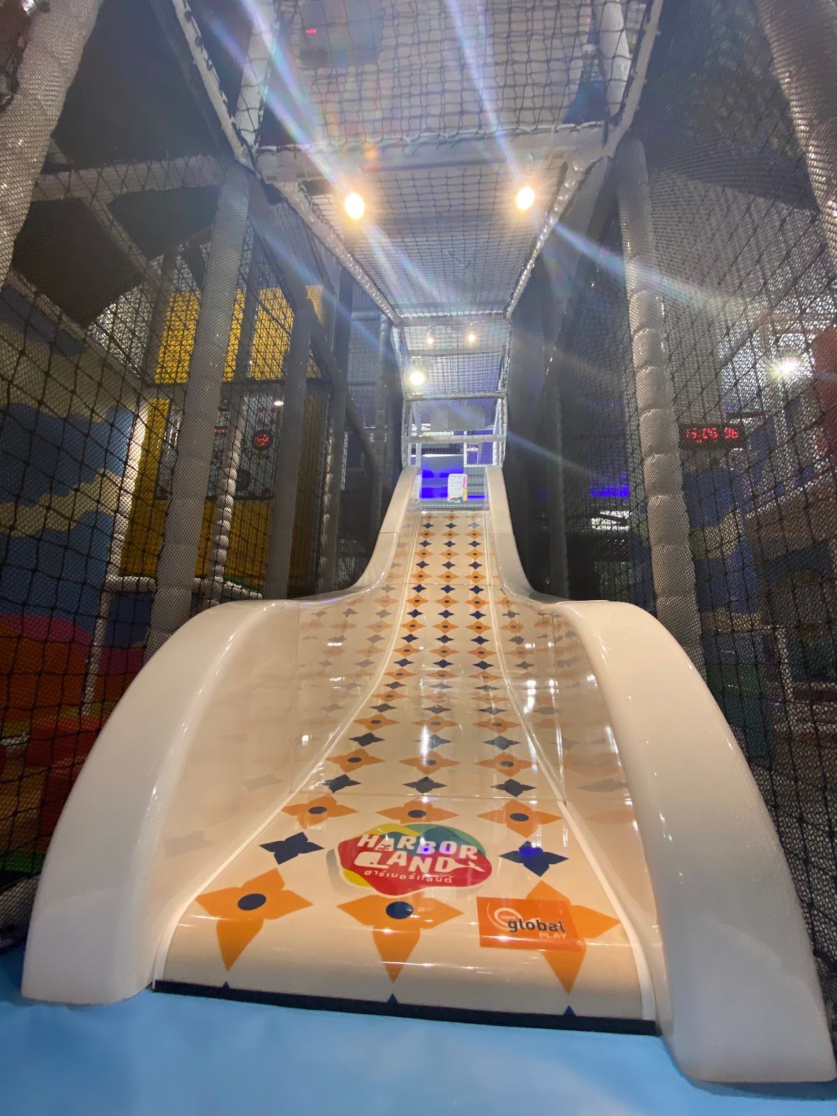 HarborLand Sindhorn Midtown - Image 9