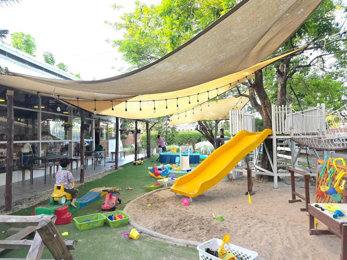 Little Barn Kids Cafe - Image 3