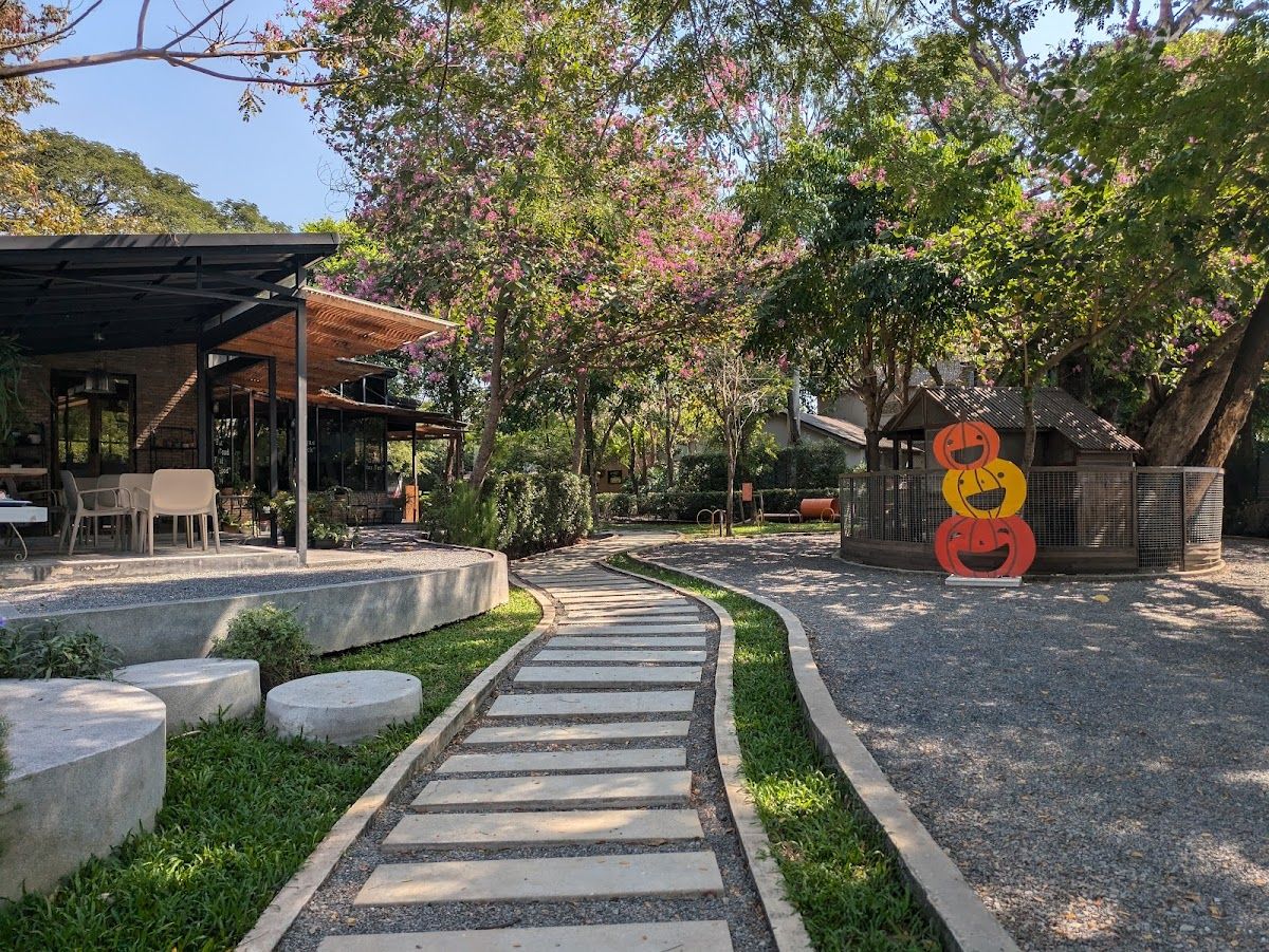 Pumpkin Art Town - Image 8