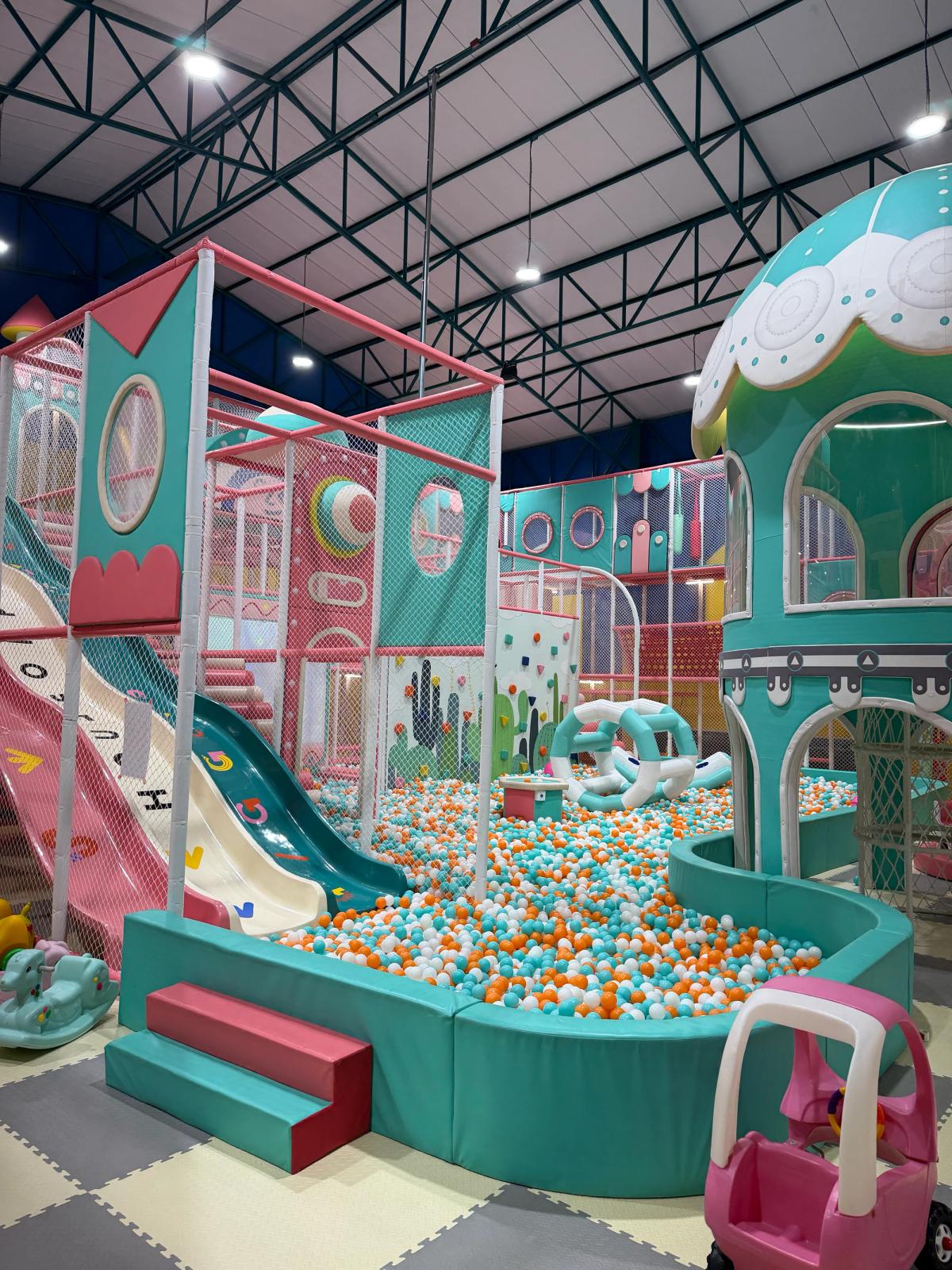 Giggles House of Play and Kids Cafe - Image 2