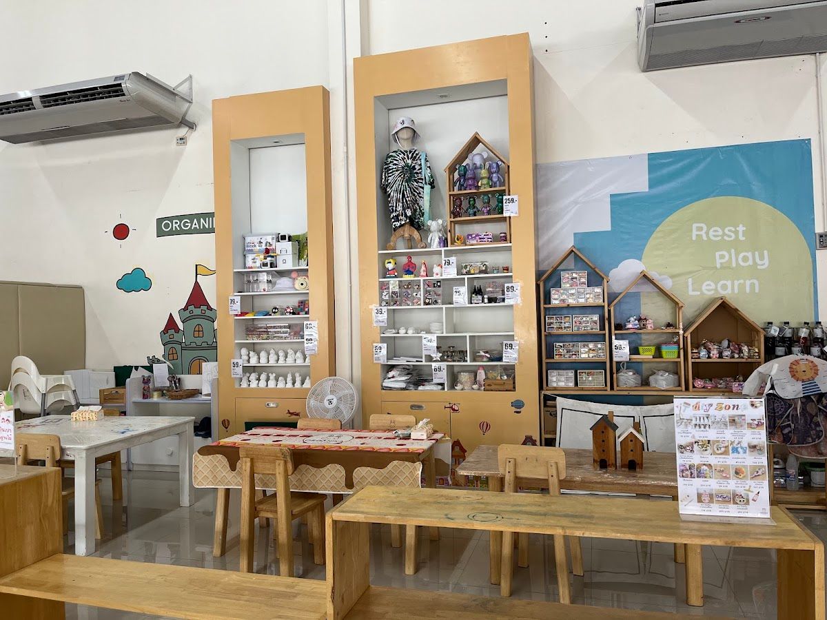 Organika Cafe And Play - Image 6