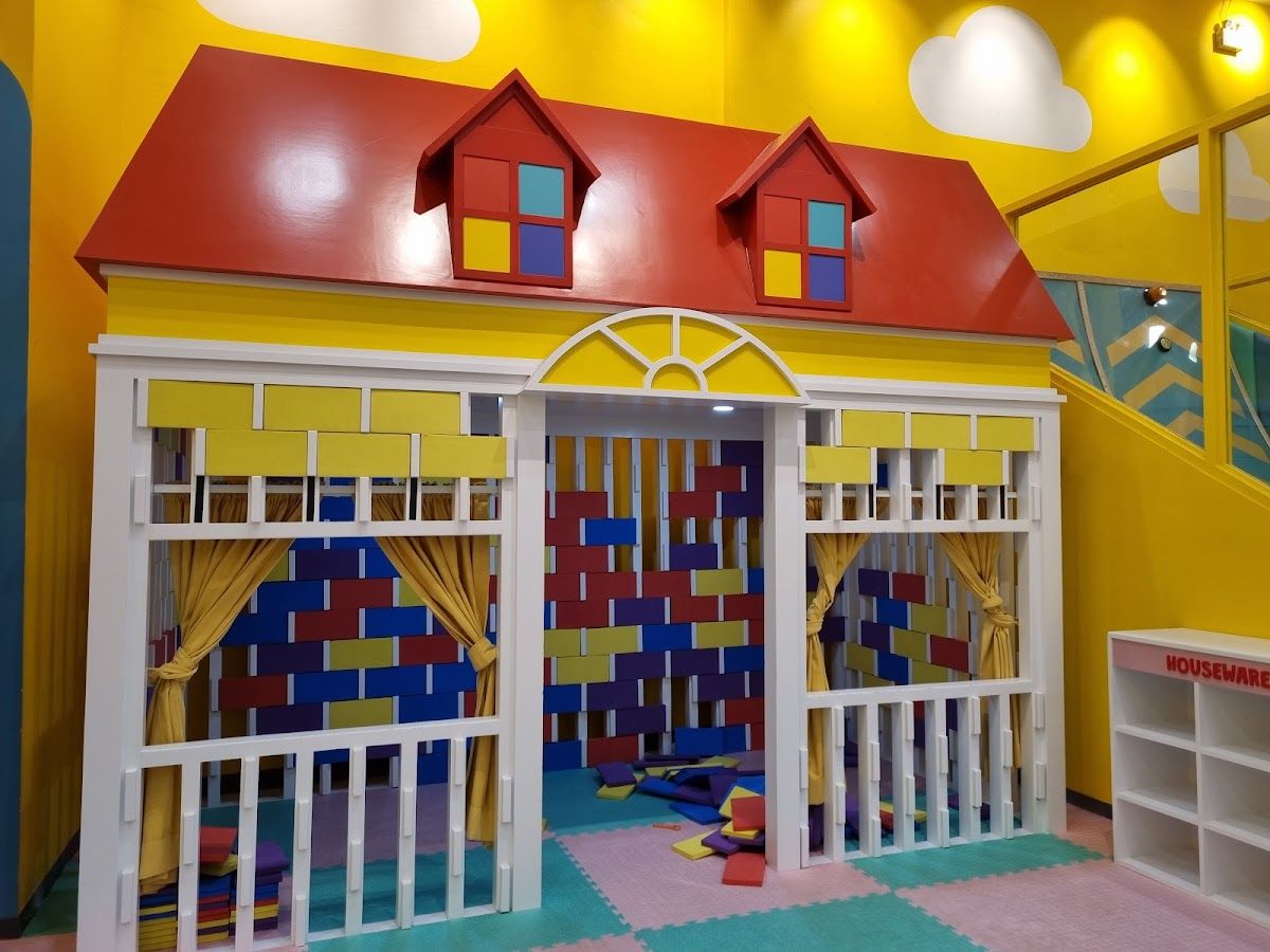 Sunday Playland - Image 8