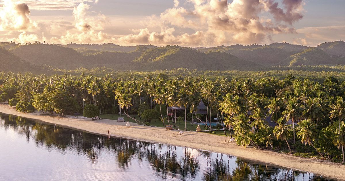 Nay Palad Hideaway website, home page
