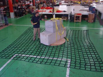 Cargo lifting net demonstration 1