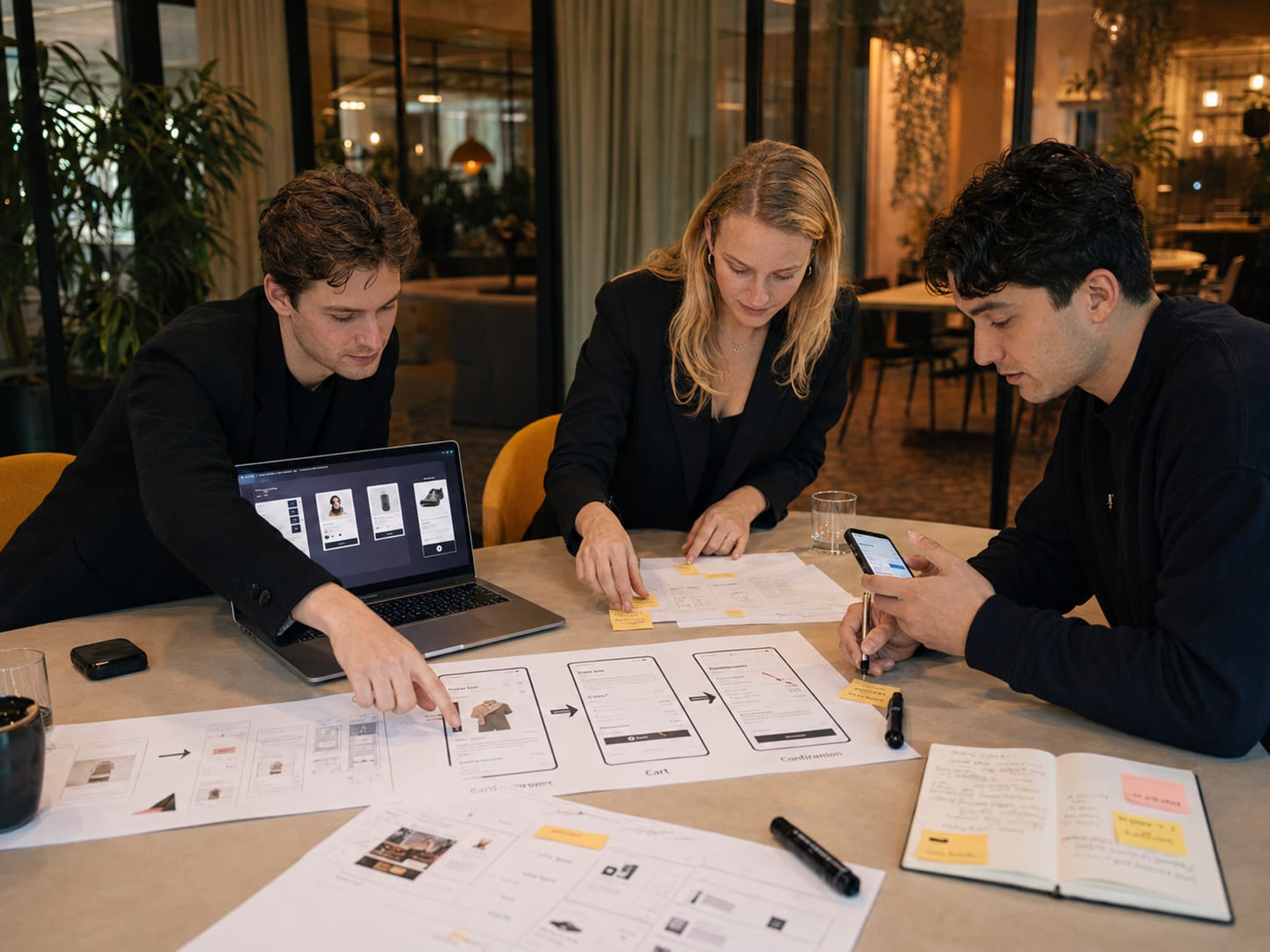 Team optimaliseert checkoutflow en productpagina’s voor een webshop