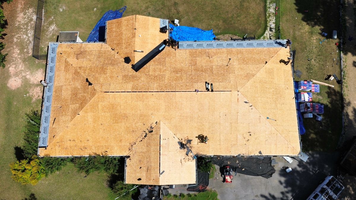 In Progress photo of a GAF Timberline HDZ shingle roof in Hickory being installed by Southeast Roofing in Purvis, MS.