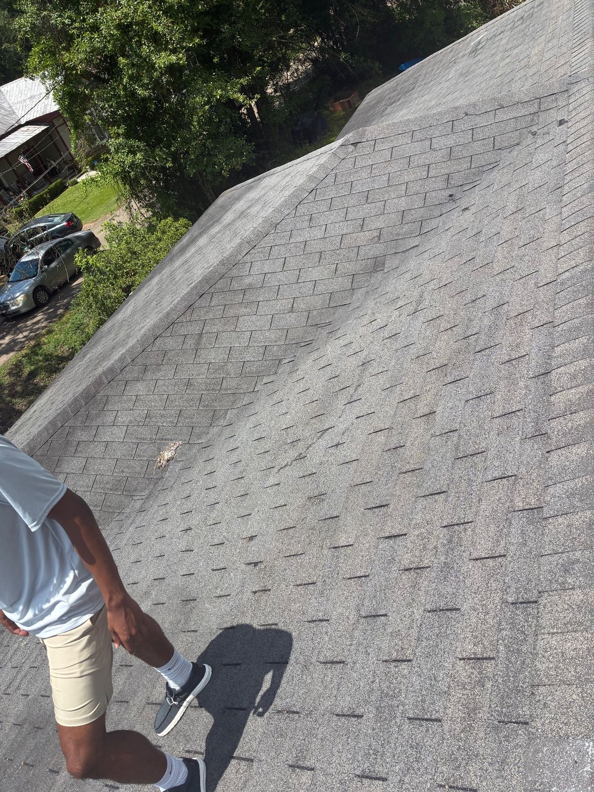 Before photo of a GAF Timberline HDZ shingle roof in Shakewood before work by Southeast Roofing in McComb, MS.