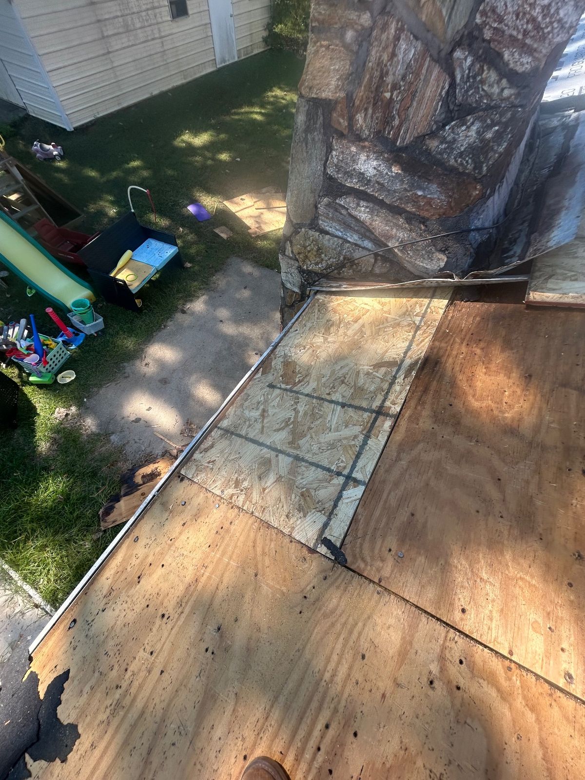 In Progress photo of a GAF Timberline HDZ shingle roof in Birchwood being installed by Southeast Roofing in Meridian, MS.