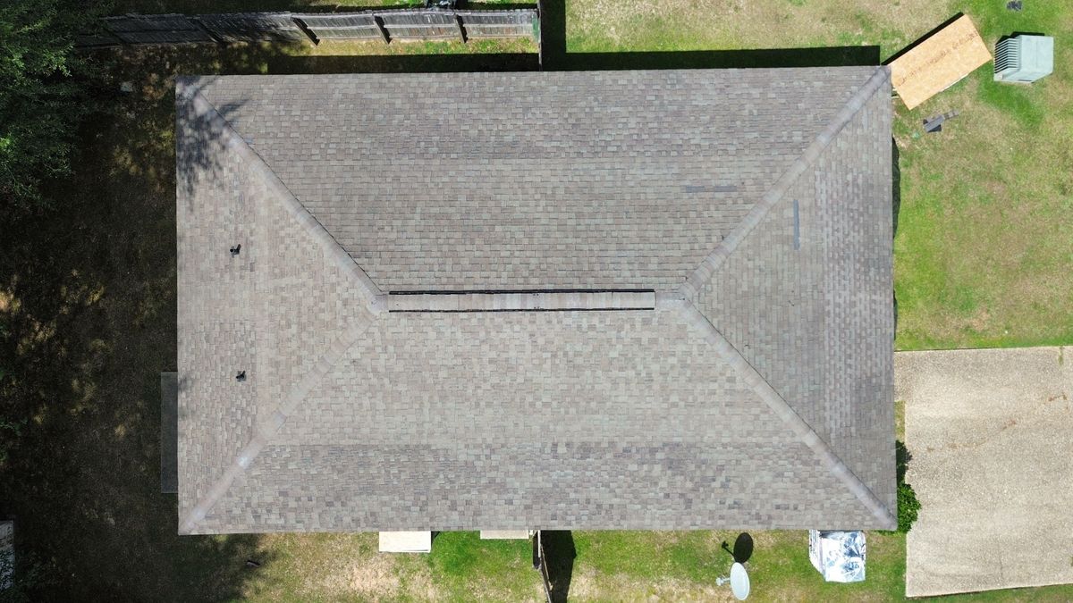 Before photo of a GAF Timberline HDZ shingle roof in Charcoal before work by Southeast Roofing in Hattiesburg, MS.