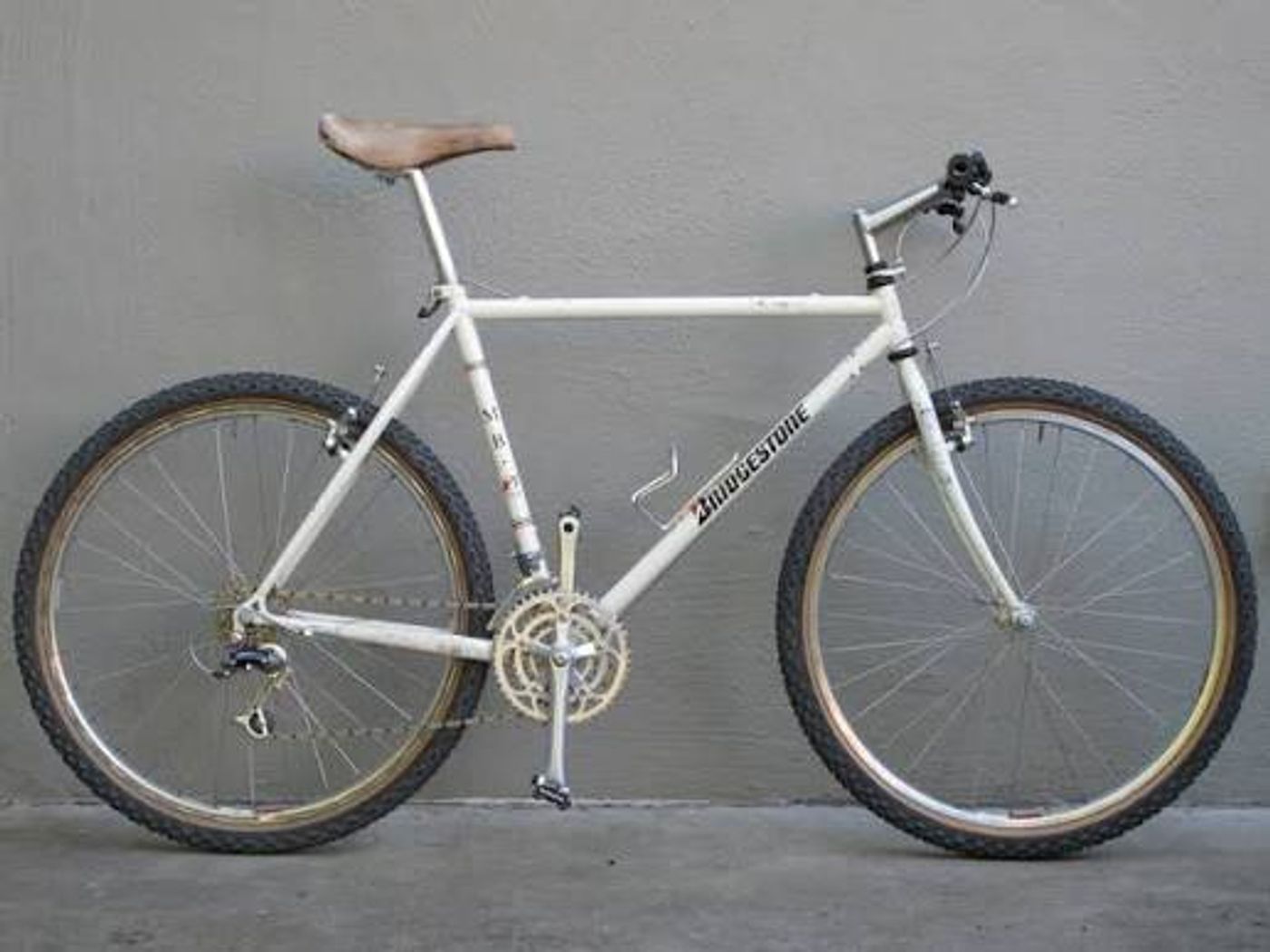 Bridgestone Comp MB-0