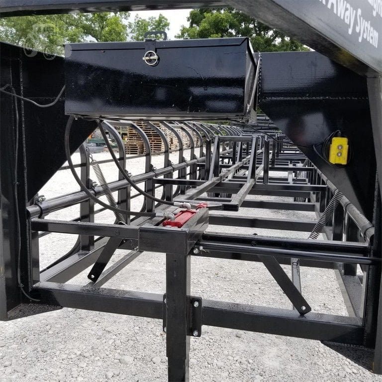 Industrias America 20X4 Double Wide Hydraulic Latch Hay Bale Trailer_003