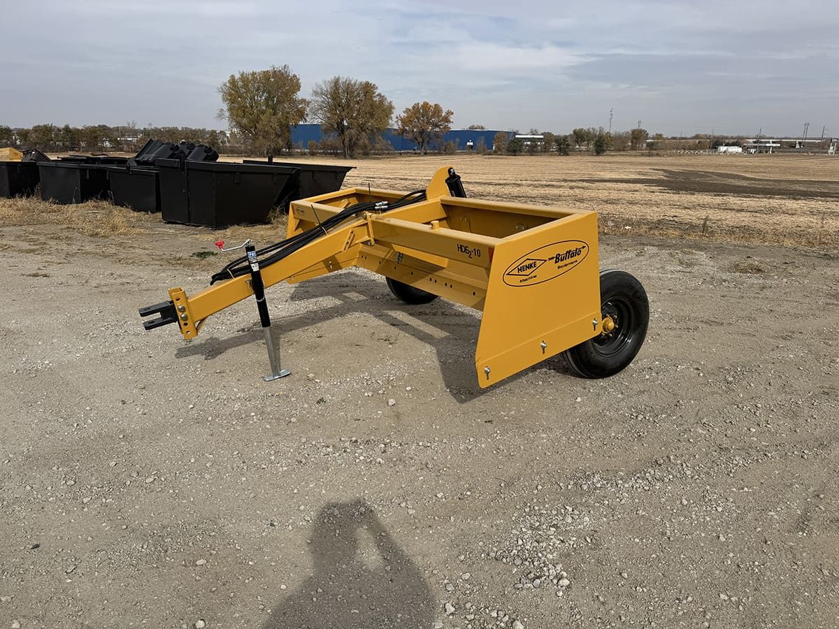 IMG_1866_Henke Buffalo 10′ Heavy Duty Estate II Scraper