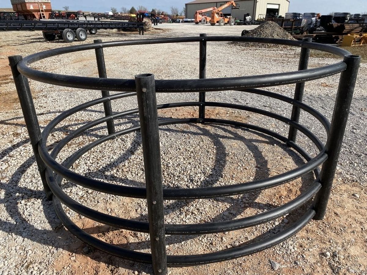 Poly Hay Ring for Cattle_003