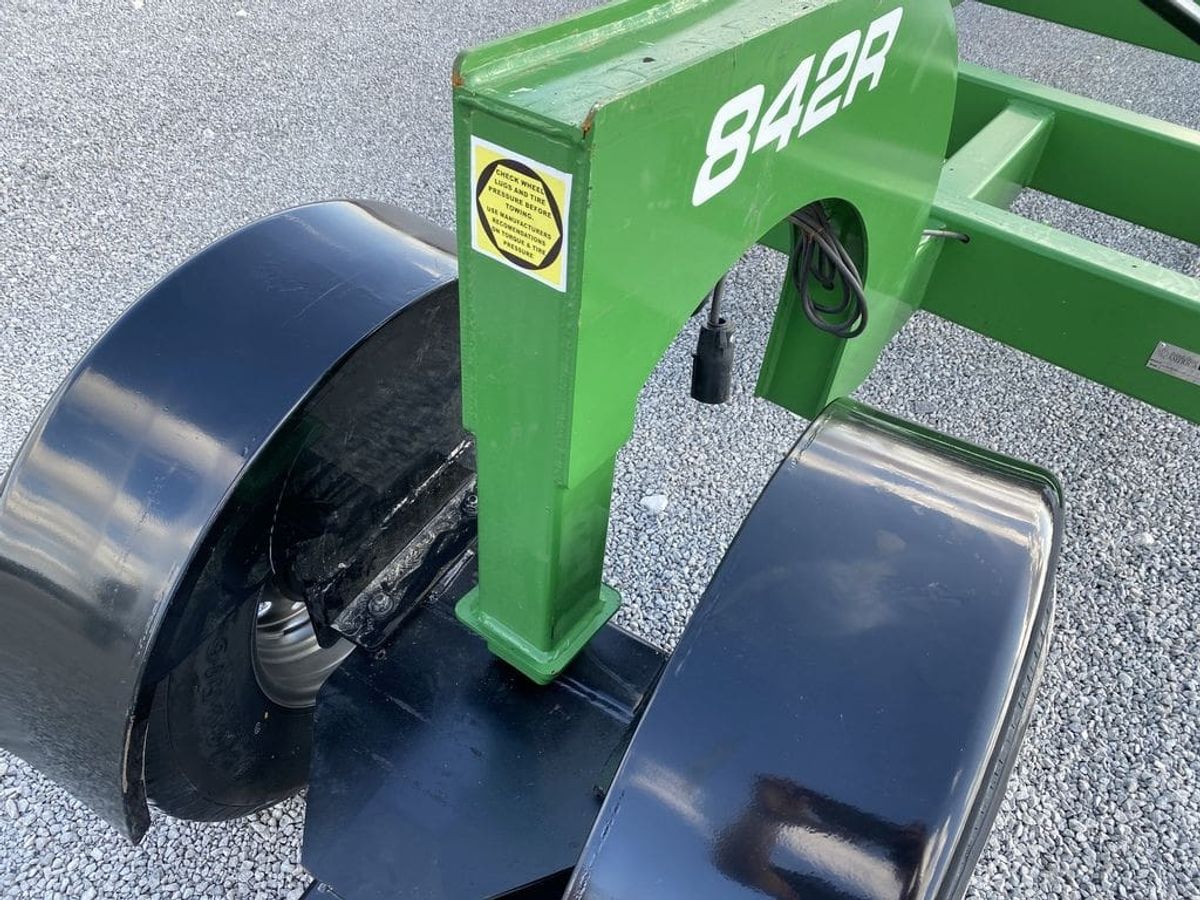 Industrias America 842R Hay Bale Header Trailer_011