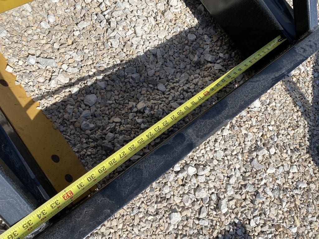 Industrias America 8′ Land Plane_018